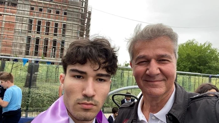 Alessia Năstase, îmbrățișată de mama ei, extrem de mândrăfoto: Instagram