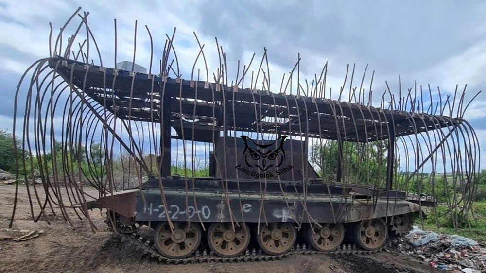 Tancurile „porc spinos” ale Rusiei, o apariție bizară, dar funcțională împotriva dronelor pe frontul din Ucraina