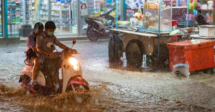 Vremea capricioasă aduce ploi, vânt și inundații