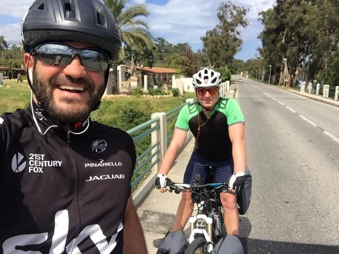 Sorin Găgeanu (stânga) în plină aventură