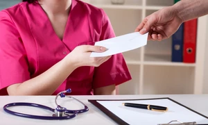 Mita doctor plic FOTO Shutterstock jpg