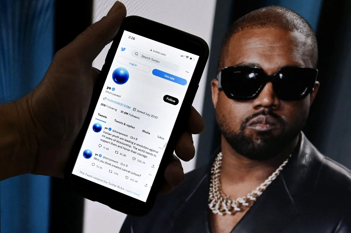 Contul lui Kanye West a fost suspendat după o postare antisemită FOTO AFP 