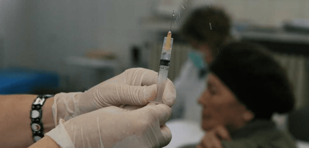 Primele cazuri de gripă din Olt, la Caracal. Vaccinul antigripal, aproape epuizat 