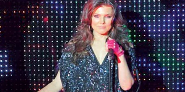 Paula Seling va canta in deschiderea concertului