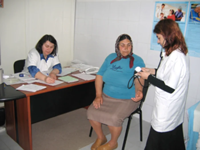 Bacău: Gripa porcină le dă de furcă medicilor băcăuani