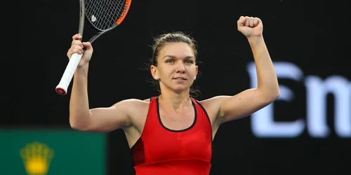 Simona Halep in timpul si dupa partida cu Eugenie Bouchard FOTO Guliver / Getty Images / Mark Kolbe 