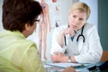 1 pacienta femeie la doctor shutterstock 49064557 jpg jpeg