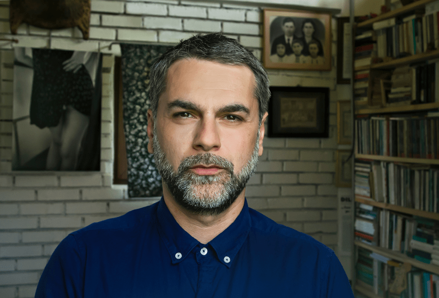 Marius Chivu, scriitor: „Literatura, prin natura ei, are șansa de a supraviețui societăților“ INTERVIU