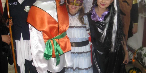 Elevii de la şcoala Constantin Brâncoveanu se pregătesc de Halloween