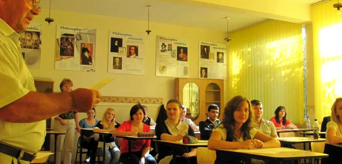 Bacalaureatul a început luni şi se încheie la 1 iulie