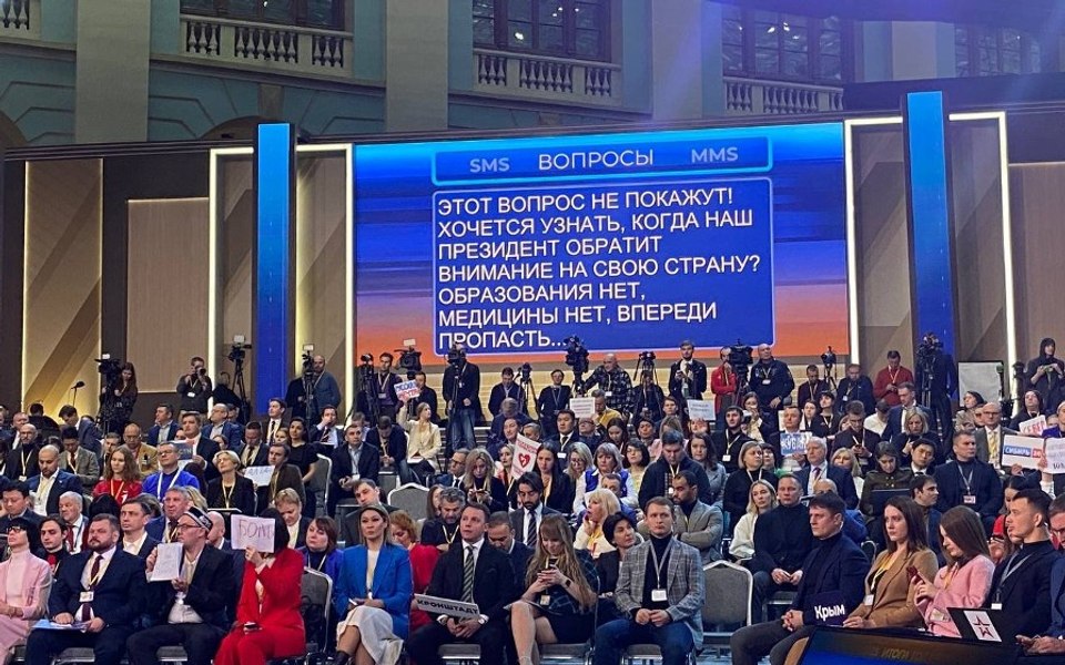 Mesaje critice publicate în fața lui Putin, în direct la TV: „ Nu avem educație, nu avem servicii medicale. Ne așteaptă abisul...”