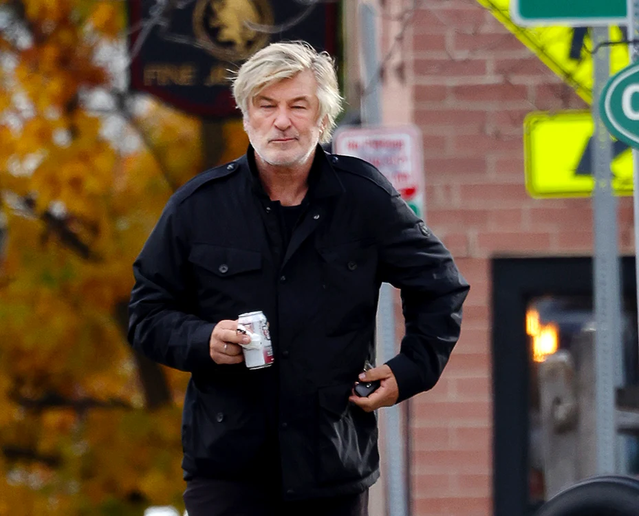 Alec Baldwin susține  că a ucis-o accidental pe colega  lui, la 21 octombrie 2021. Foto: Profimedia