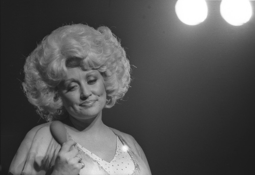 Dolly Parton's 'Jolene' Tops Charts Again Following Artist's Death; Story Behind the Song Revealed