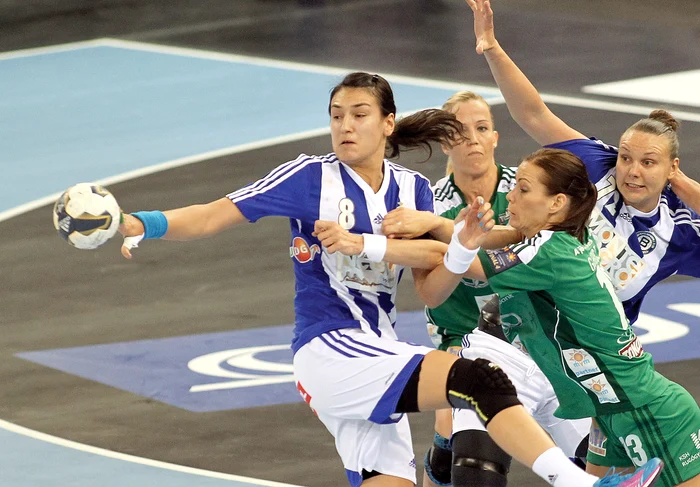
    Cristina Neagu  este liderul celor  de la Buducnost  