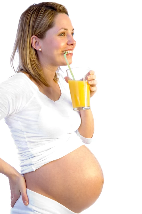 1 fata gravida cu suc jpg jpeg