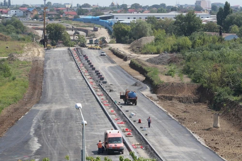 Autostrada A3 (Bucureşti - Ploieşti) la intersecţia cu strada Petricani şi cu strada Fabrica de Glucoză FOTO Eduard Enea