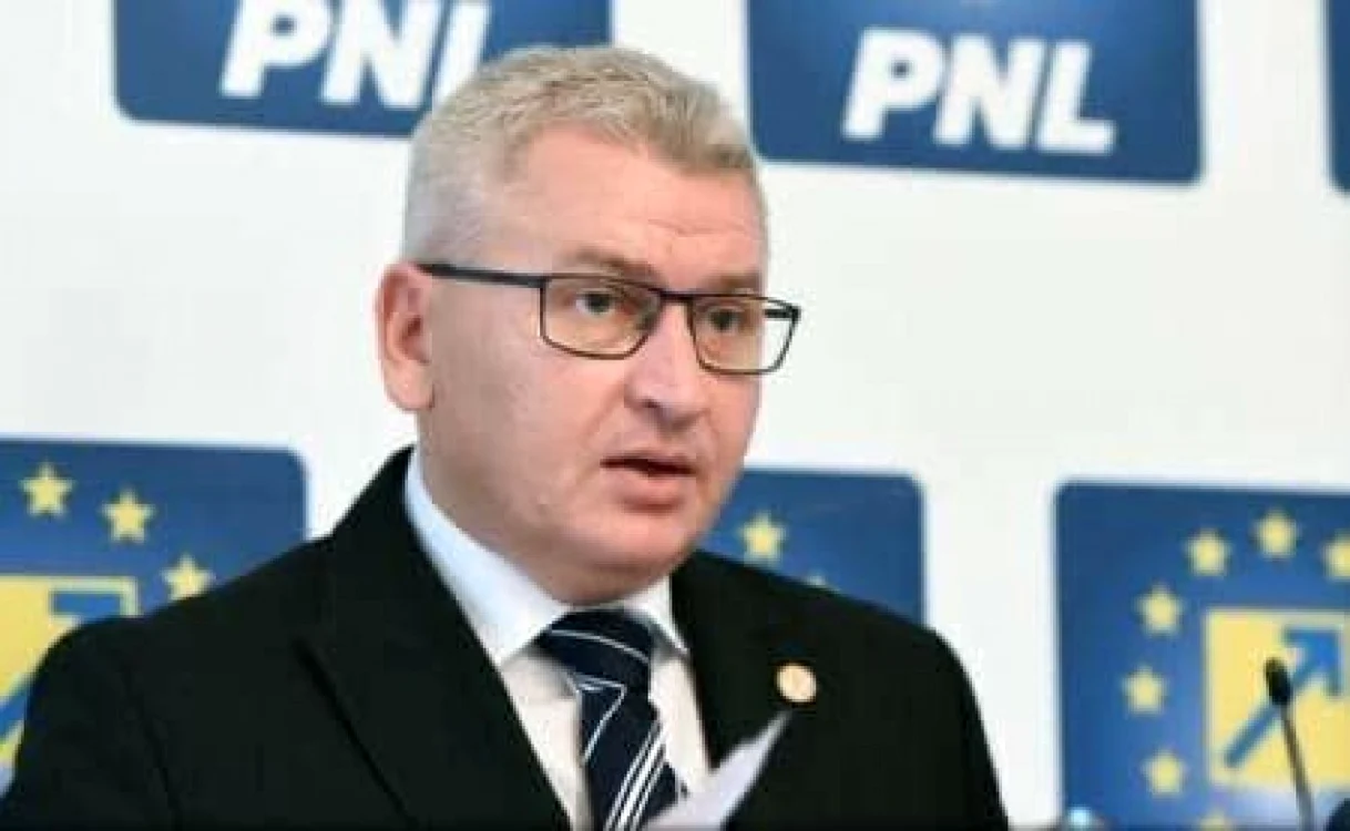 Florin Roman, noul vicepreşedinte al Camerei Deputaţilor din partea PNL. FOTO Arhivă