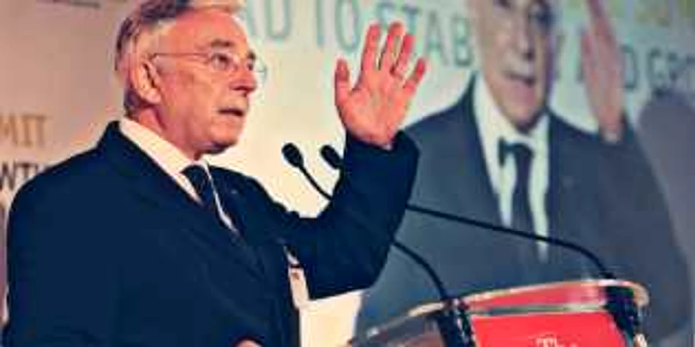 Isărescu are plan de rezervă pentru eventualitatea în care Guvernul rupe acordul cu FMI