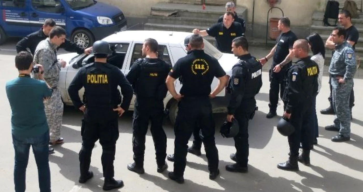 Poliţia, la datorie FOTO Adevărul