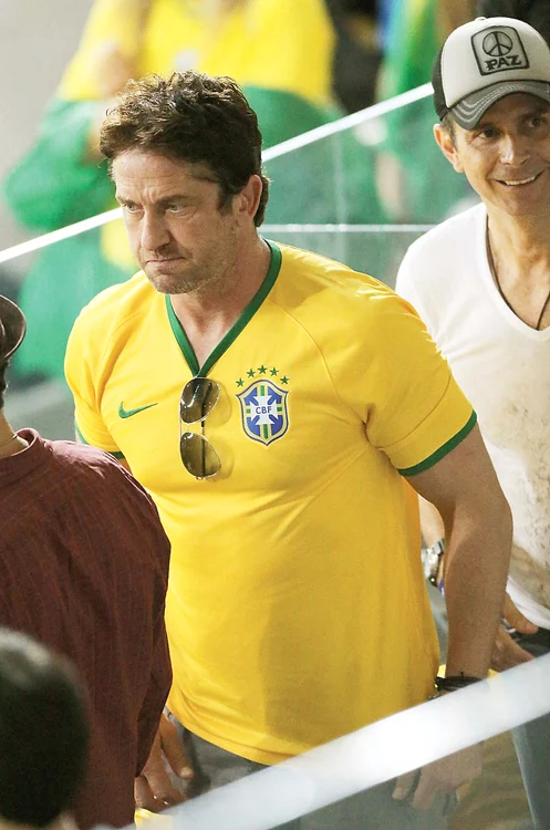 Gerard Butler a plecat îmbufnat după meci