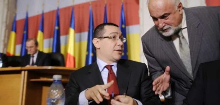 Premierul Victor Ponta i-a cerut ministrului Economiei, Varujan Vosganian, să fie atent la escroci în procesul de privatizare a combinatului Oltchim