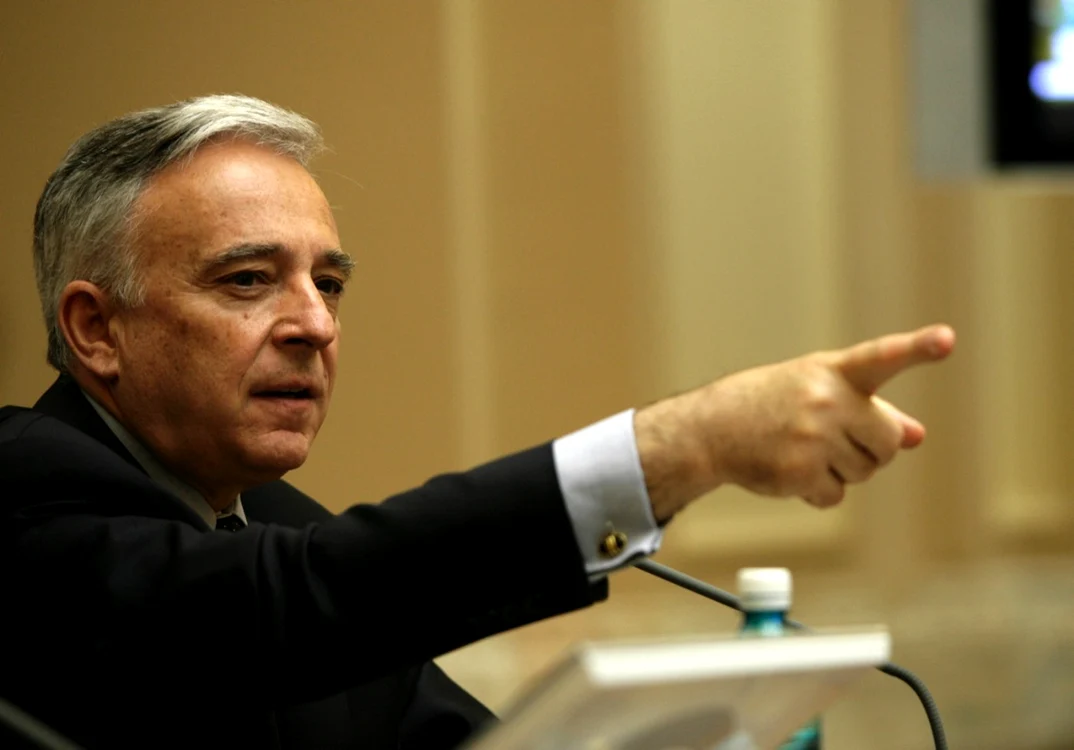 Mugur Isărescu, guvernatorul BNR, spune că nu vede intrarea în zona euro în condiţiile unei Românii foarte enclavate