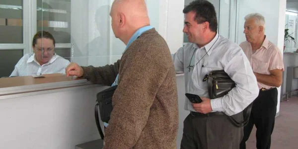 Taxele şi impozitele se plătesc deocamdată în locaţiile cunoscute