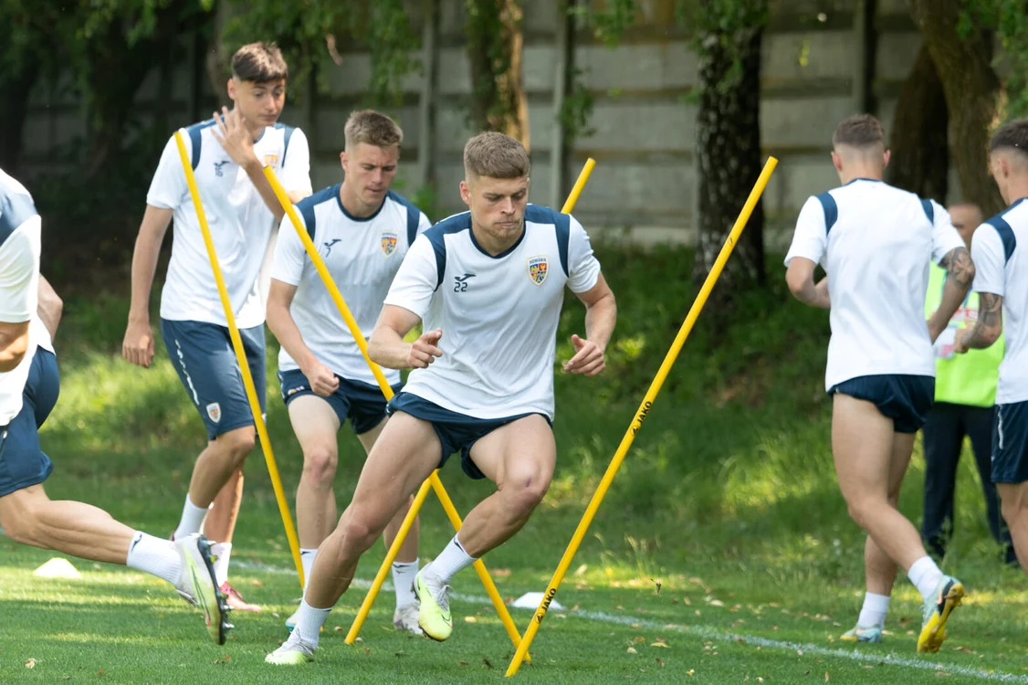 Românii se pregătesc să spele rușinea din meciul cu Spania U21. Foto frf.ro 