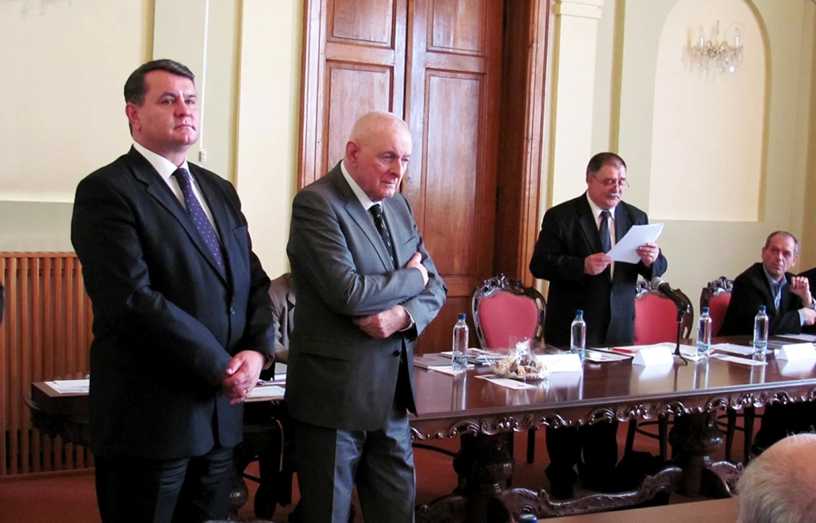 Adrian Vasilescu s-a arătat foarte onorat de primirea acestei distincţii  FOTO: Iulian Bunilă