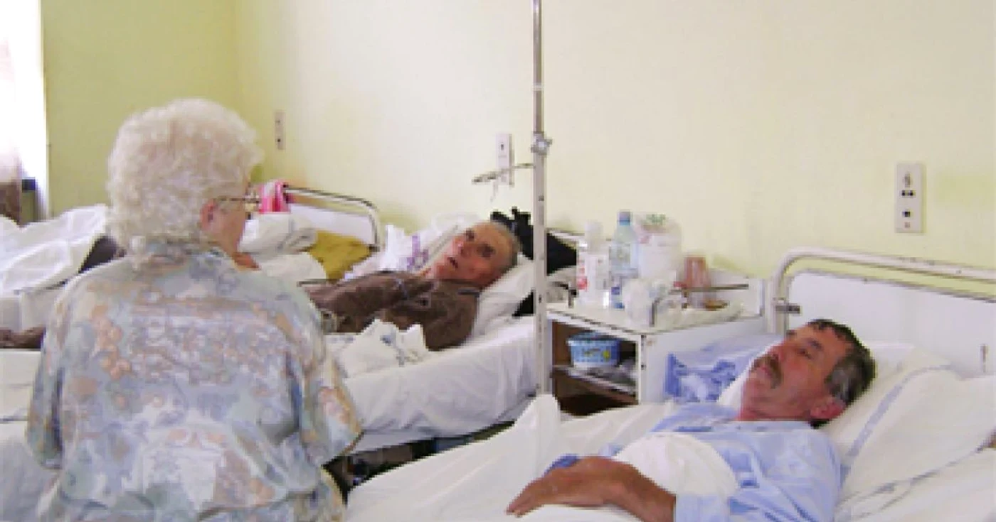 Pacienţii de la Neurologie nu beneficiază de servicii medicale corespunzătoare. foto: Corina Macavei
