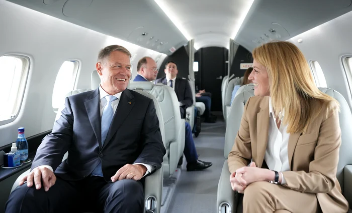 Klaus Iohannis și Roberta Metsola. șefa PE FOTO Twitter KWI