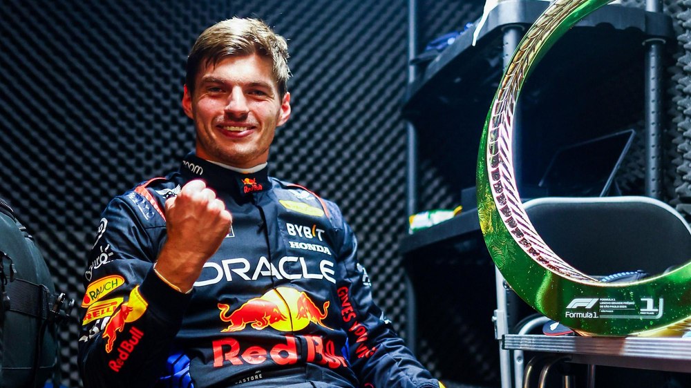 Max Verstappen, campion a patra oară consecutiv în Formula 1. Mai are un pas până la recordul lui Schumacher