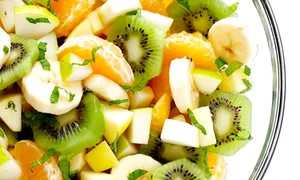 salata cu fructe de iarna jpeg