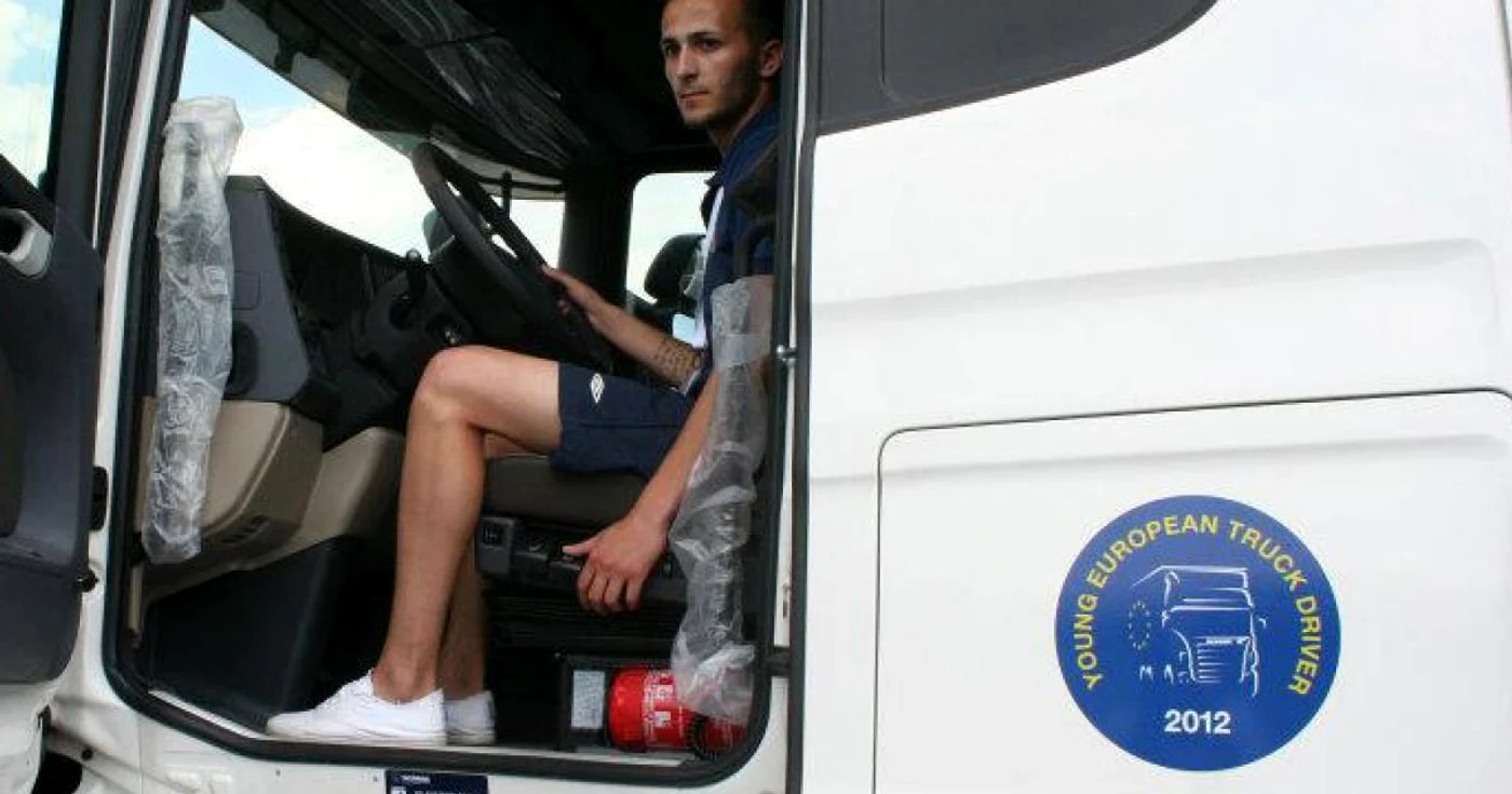 Mihai Turdean este cel mai bun tânăr șofer de camion din țară (foto: Facebook)