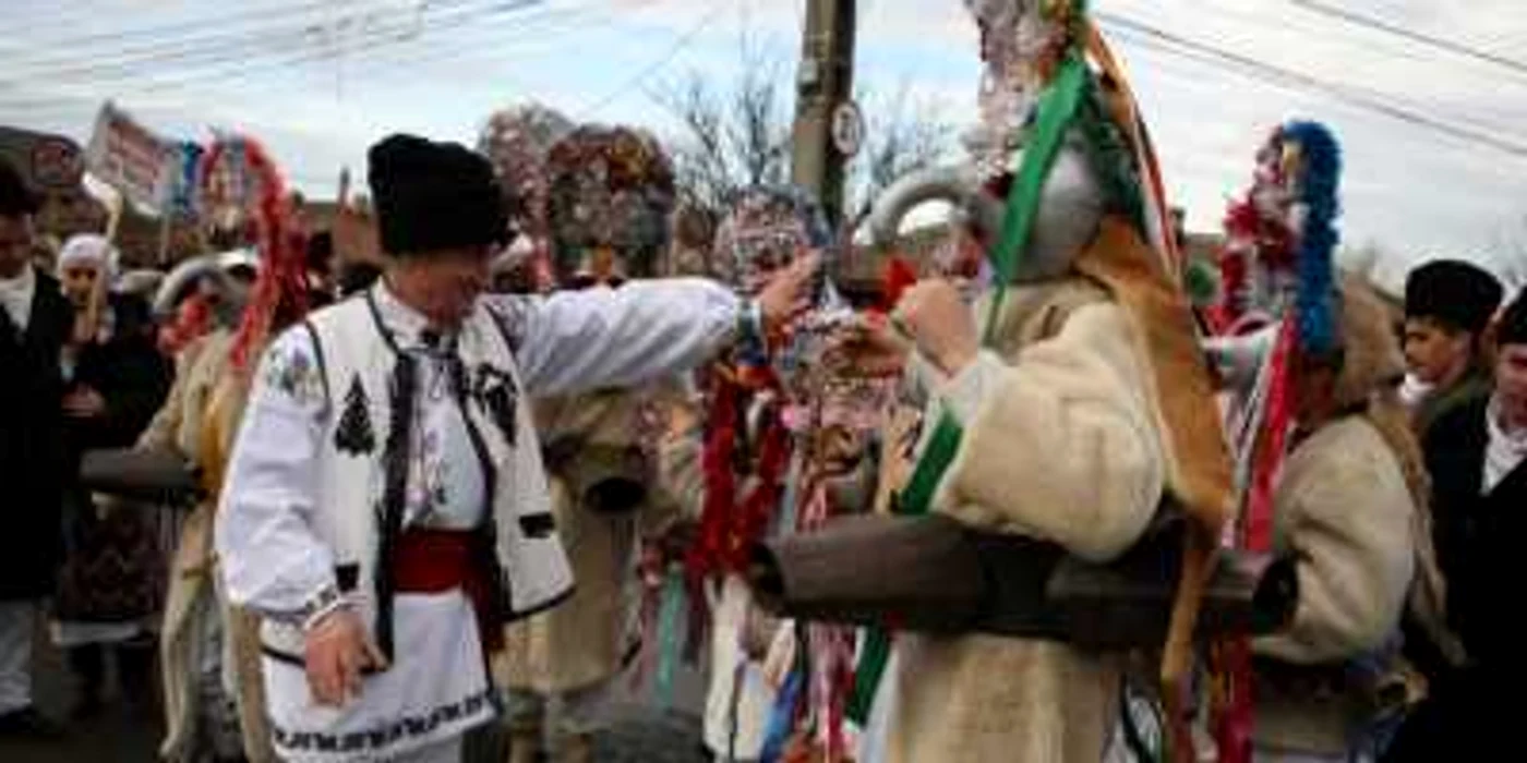 Festivalul Naţional de Datini şi Obiceiuri