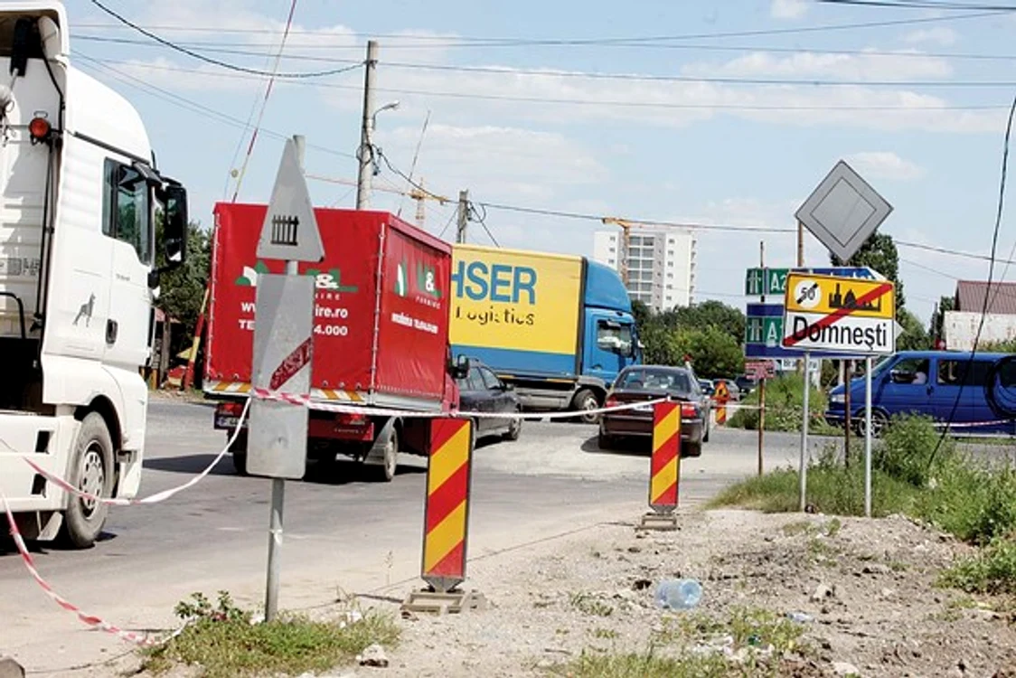 Traficul în zona Prelungirea Ghencea-Șoseaua de Centură este în prezent un coșmar pentru șoferiFoto: Florin Suler