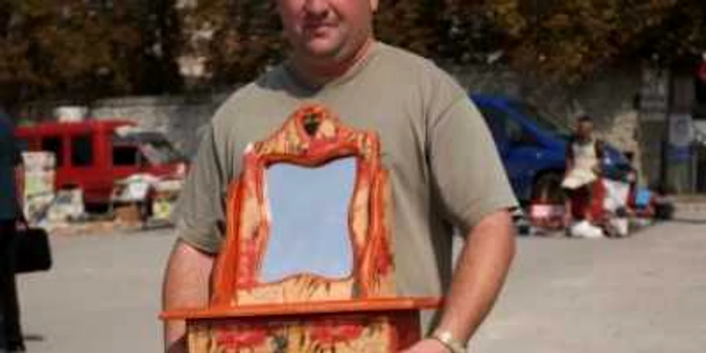 Braşov: PORTRET / Cezar Coroamă dă viaţă obiectelor vechi