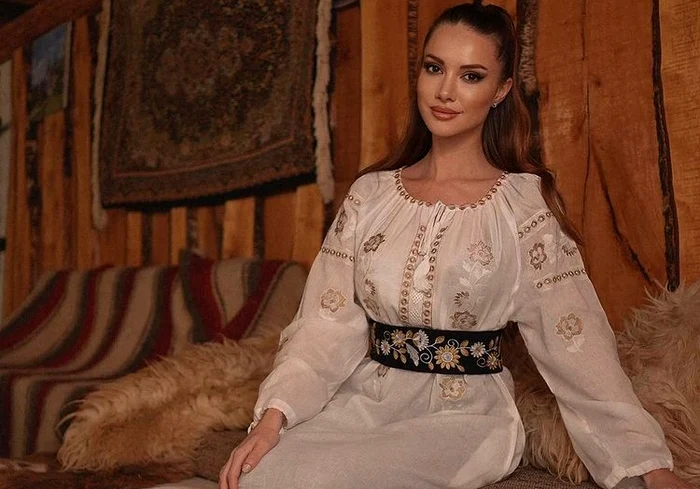 Otilia Bilionera va face parte din echipa Faimoșilor de la "Survivor România 2022" Sursa: Instagram