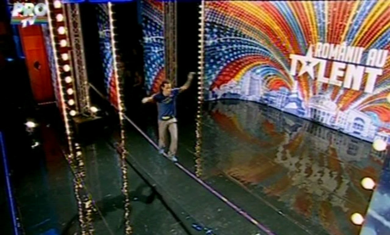 Demonstraţie de slacklining (Foto: captură video Pro TV)