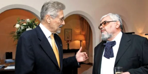 2005: Emil Constantinescu (fost preşedinte) şi Andrei Pleşu (proaspăt consilier prezidenţial)