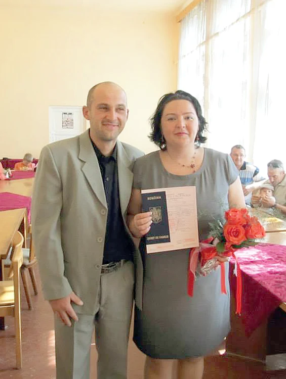 
    Sandor şi Dana s-au iubit de când erau copii  