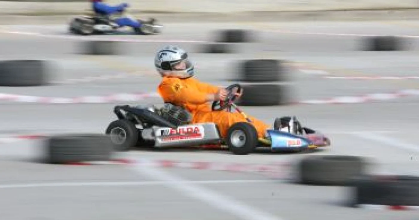 Craiova: Competiţie strânsă la Cupa Olteniei la karting