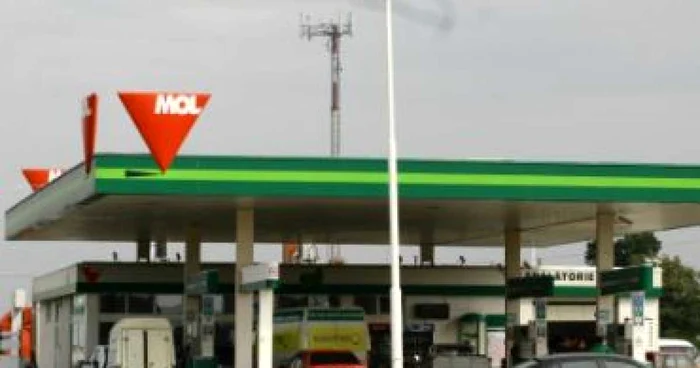 Benzinărie Mol