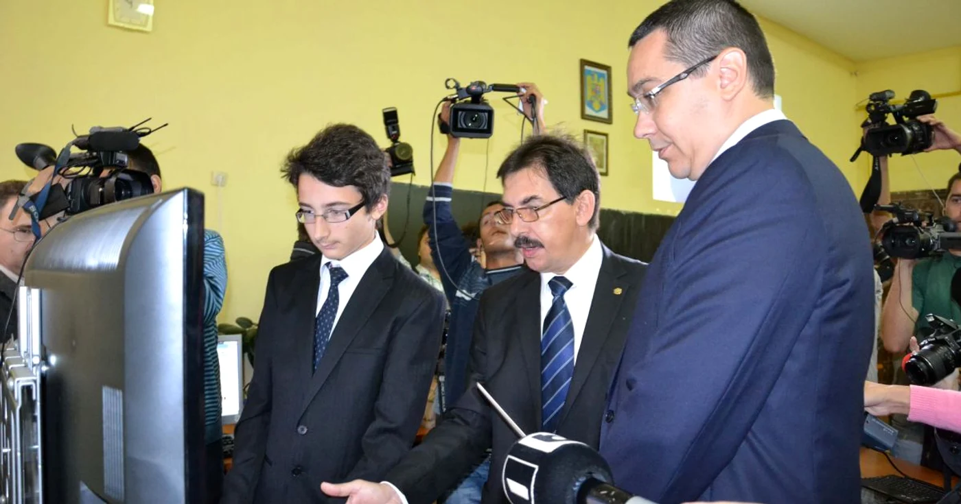 Și Victor Ponta a aflat cum funcționează laboratorul 