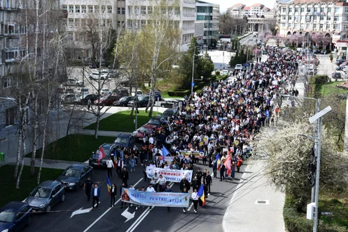 Marșul pentru Viață. FOTO Arhiepiscopia Târgoviștei