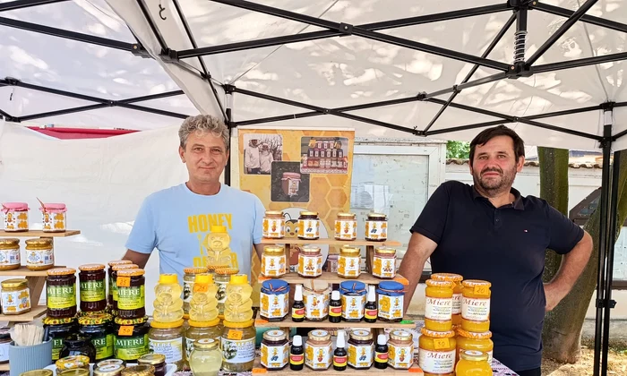 cosmn mandica (st) și emil dobre, producatori olt   foto alina mitran (2) jpeg
