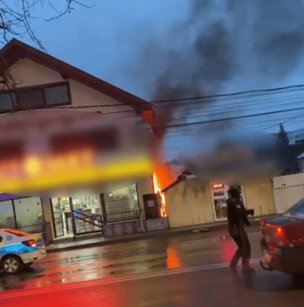 Un bărbat din Focșani, înarmat cu topor și foc, la un pas să arunce în aer o casă. El a tăiat țeava de gaze VIDEO