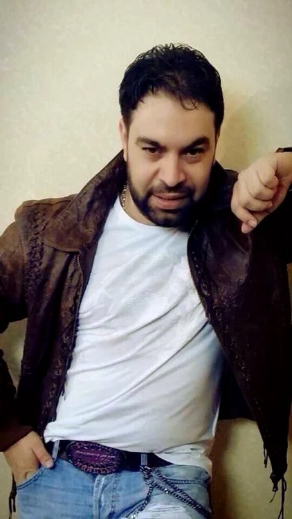 
    Florin Salam nu se lasă doborât de problemeFoto Captură Pro Tv  