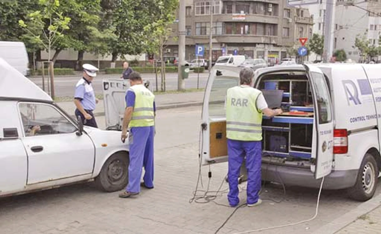 
    Inspectorii RAR au în  vizor maşinile vechi   