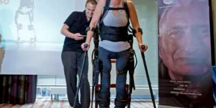 Amanda poate merge cu ajutorul unor picioare robotice, sursa: Bild